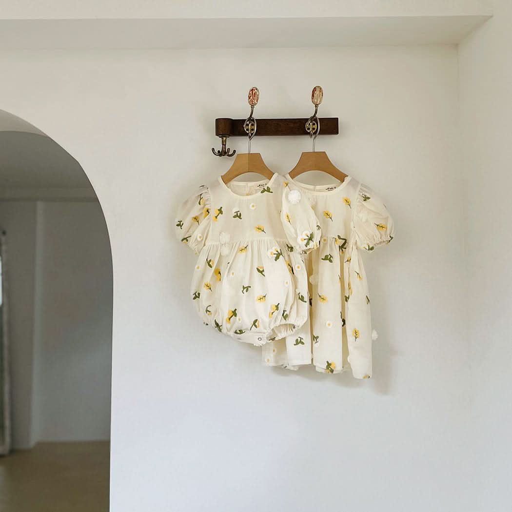 Baby Milk Floral 3D Embroidery Short Sleeve Romper (0-24m) - Floral Ivory - AT NOON STORE