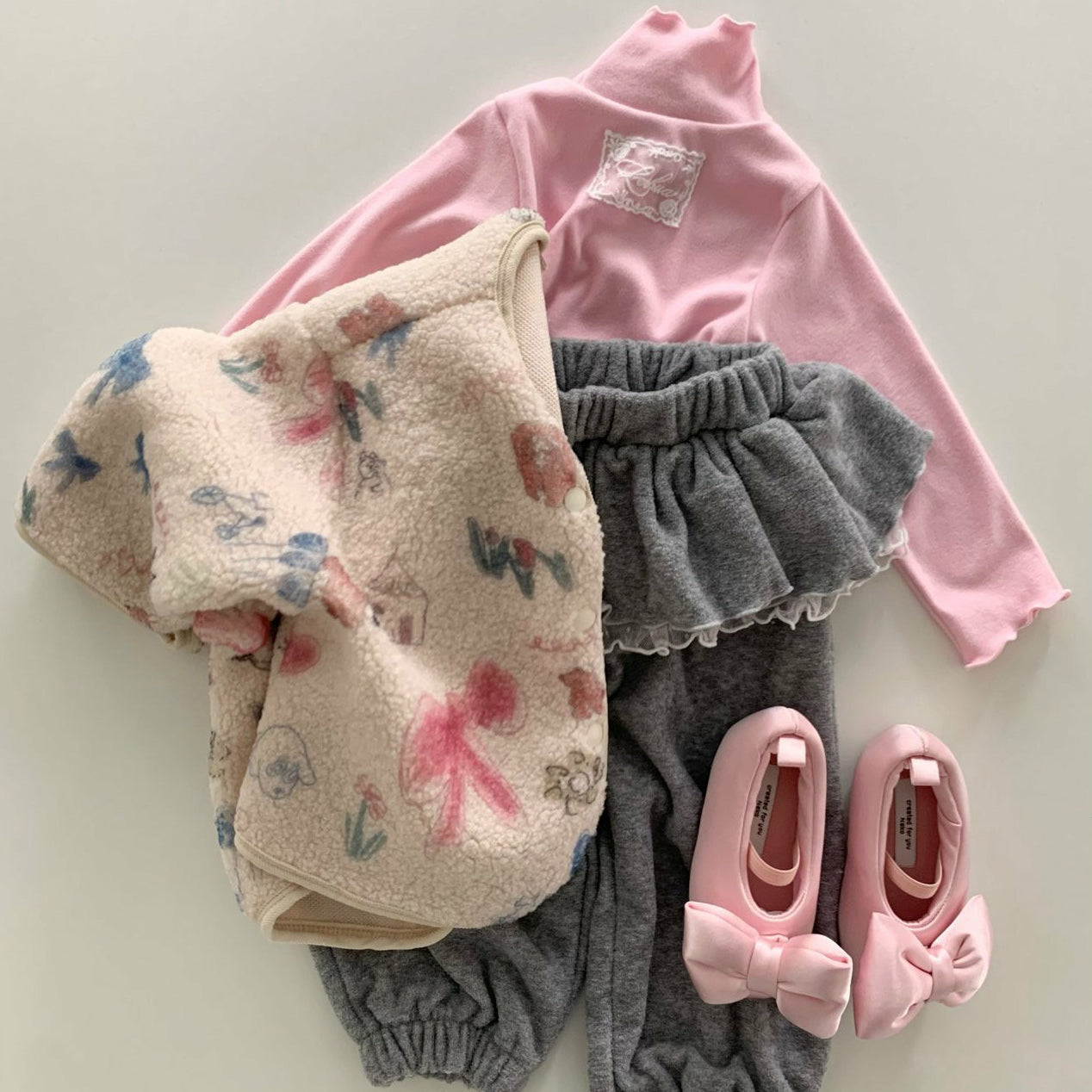 Kids W25 Terry Knit Ruffle Jogger Pants (1-6y) - Gray