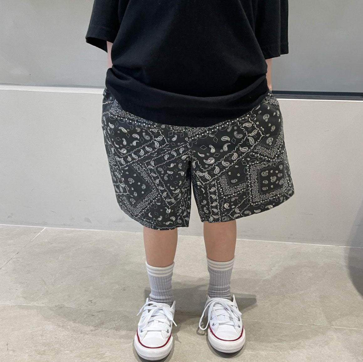 Kids SS25 Paisley Print Knee Length Pants (2-7y) - Charcoal - AT NOON STORE