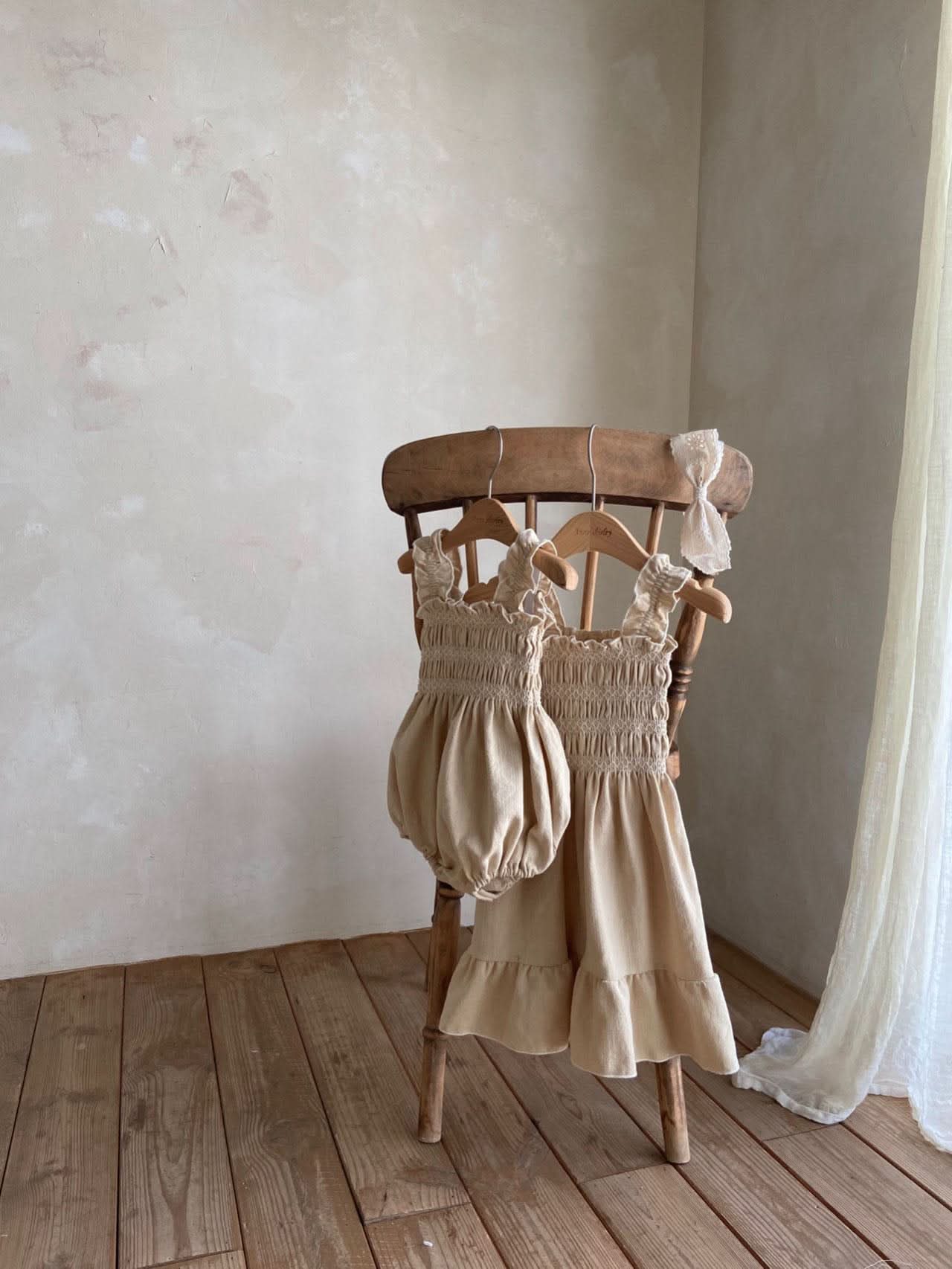 Girls Ann Frill Strap Smocked Bodice Dress (2-4y) - Beige - AT NOON STORE