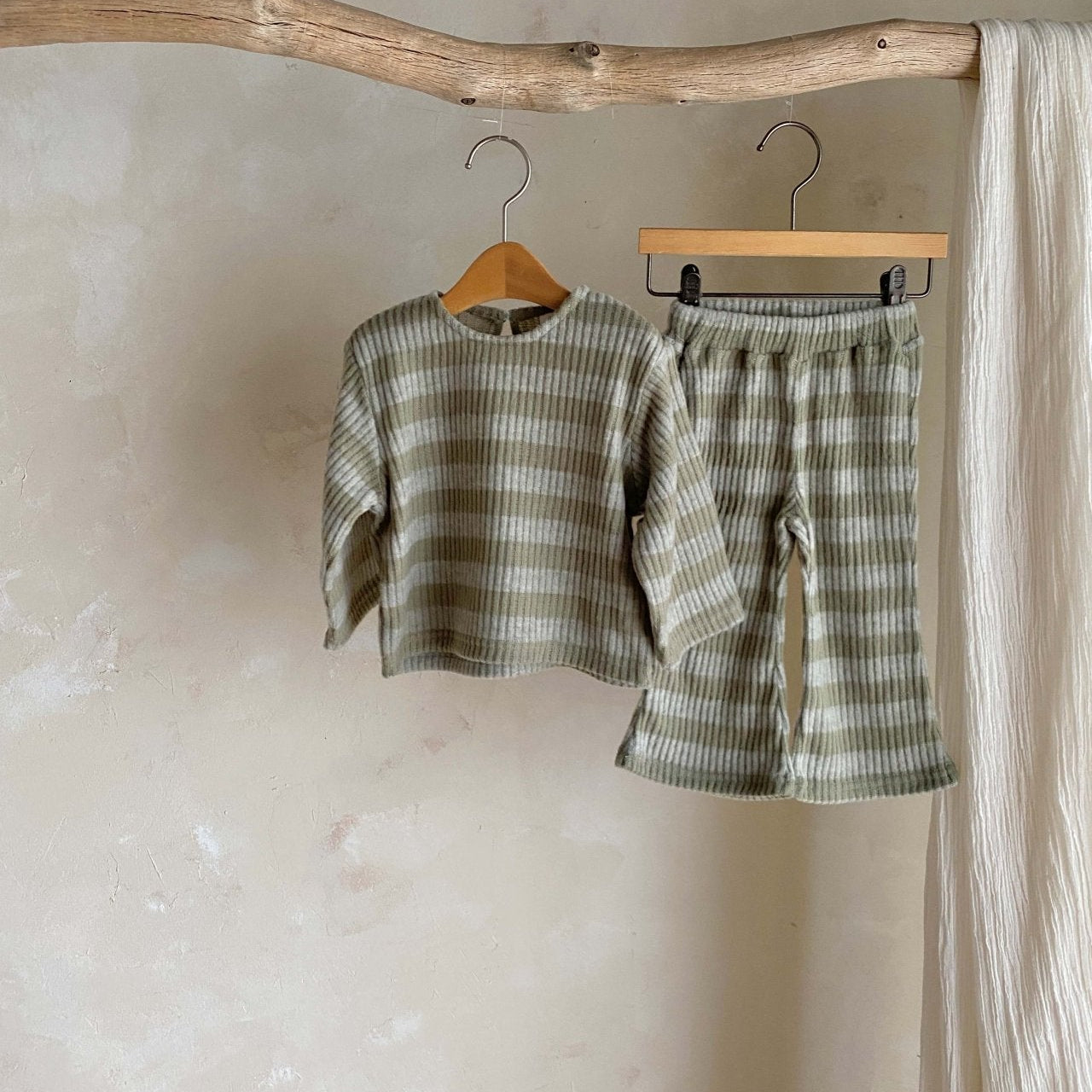 Toddler Stripe Ribbed Top and Flare Pants Set (1-6y) - 2 Colors