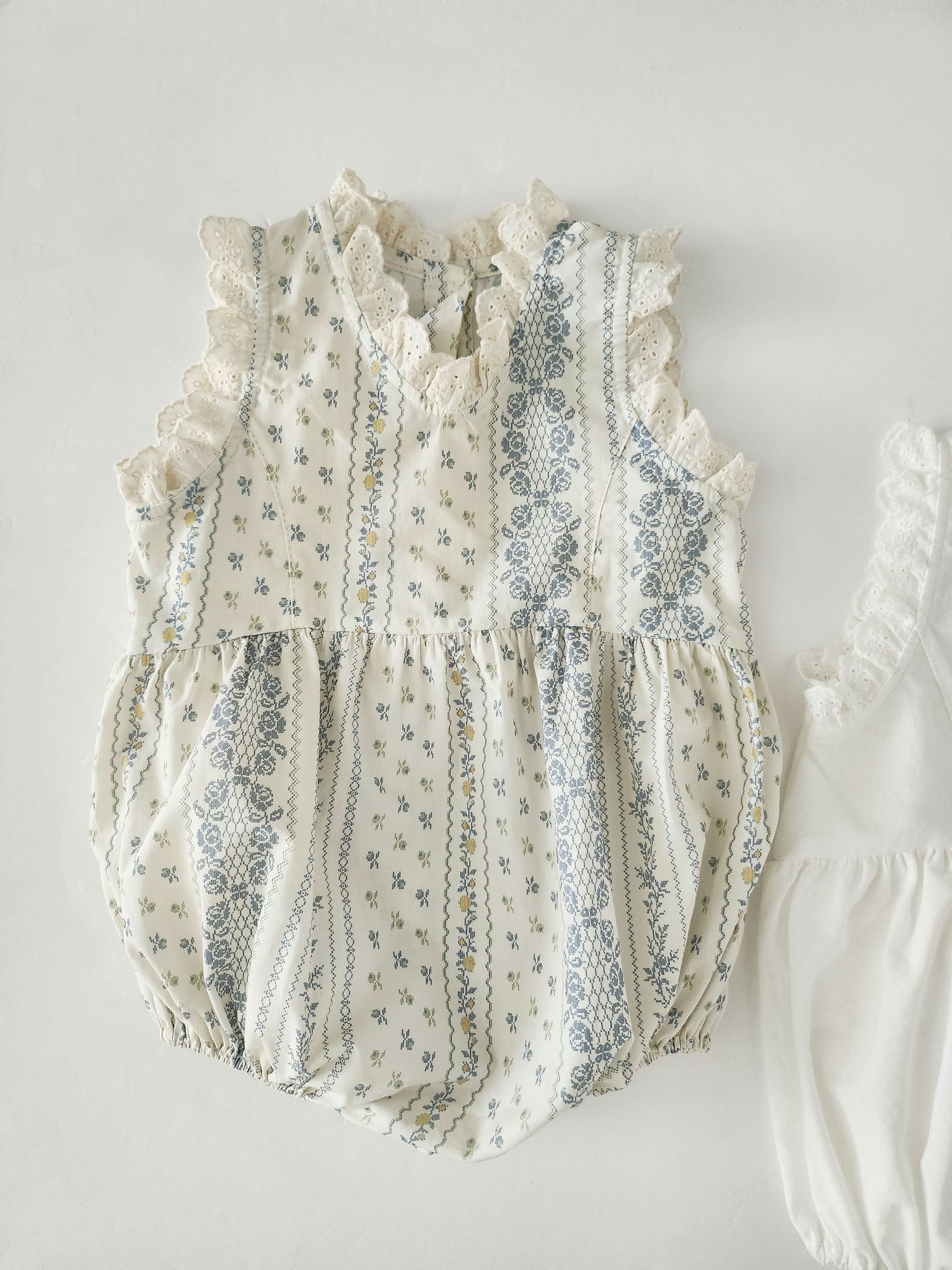 Baby Ann Lace Trim Neck Sleeveless Romper  (3-17m) - 2 Colors - AT NOON STORE