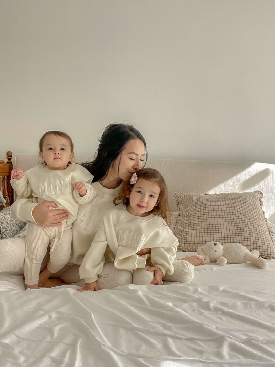 Oversized Mama Waffle Embroidery Sweatshirt - 4 Colors - AT NOON STORE