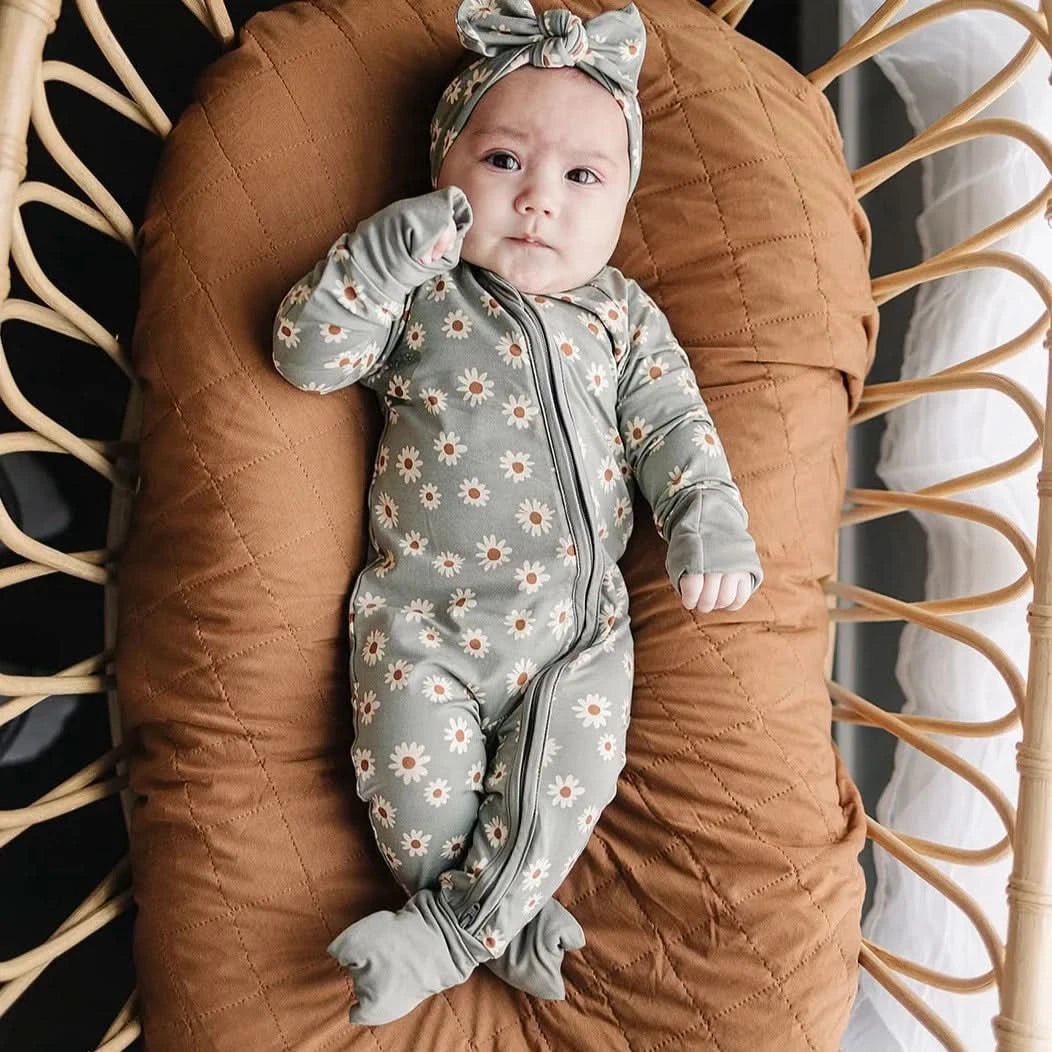 Light Green Daisy Bamboo Zipper (0-18m) - AT NOON STORE