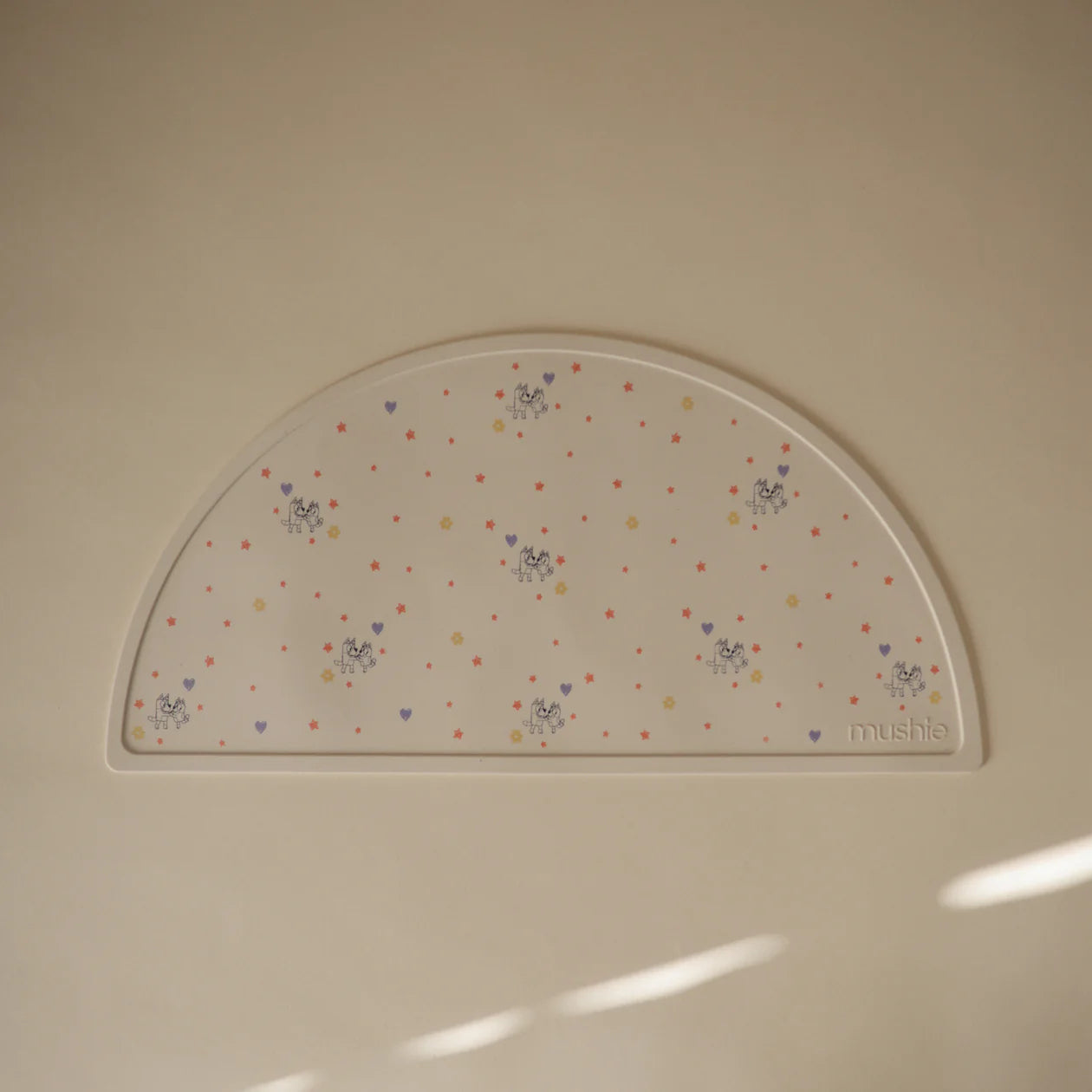 Bluey x Mushie Silicone Placemat - Bluey Ivory - AT NOON STORE