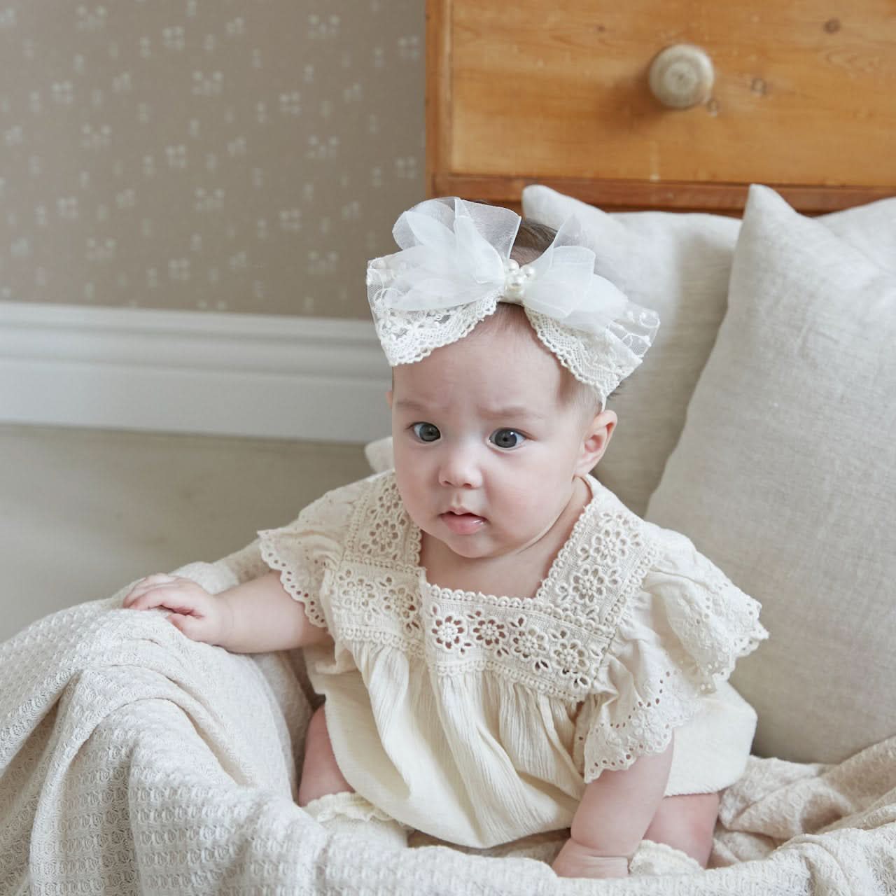 Baby Ruffle Lace Sleeve Floral Embroidery Neck Romper (3-15m) - AT NOON STORE