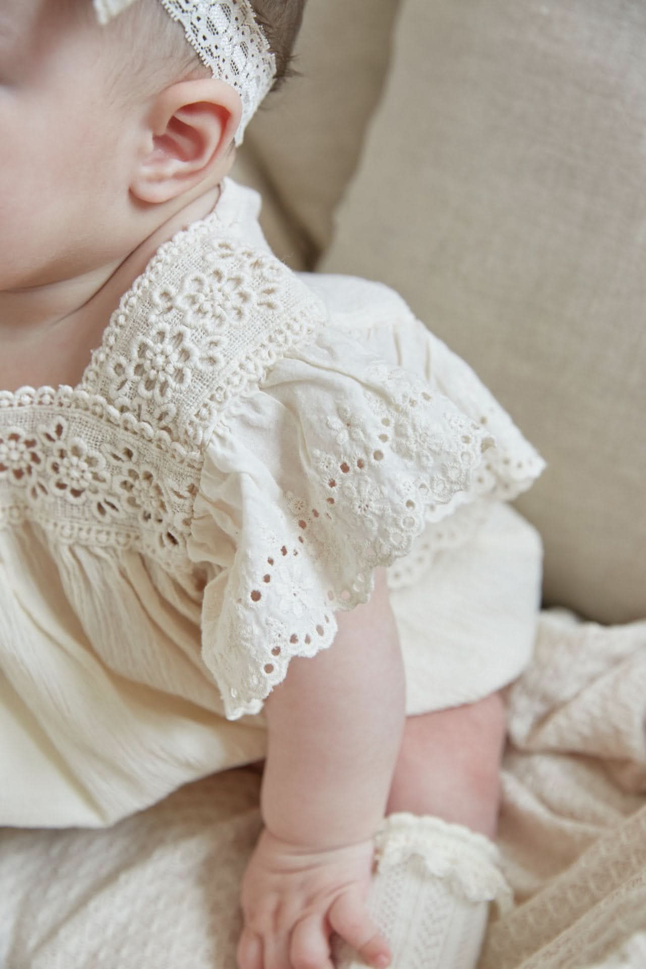 Baby Ruffle Lace Sleeve Floral Embroidery Neck Romper (3-15m) - AT NOON STORE