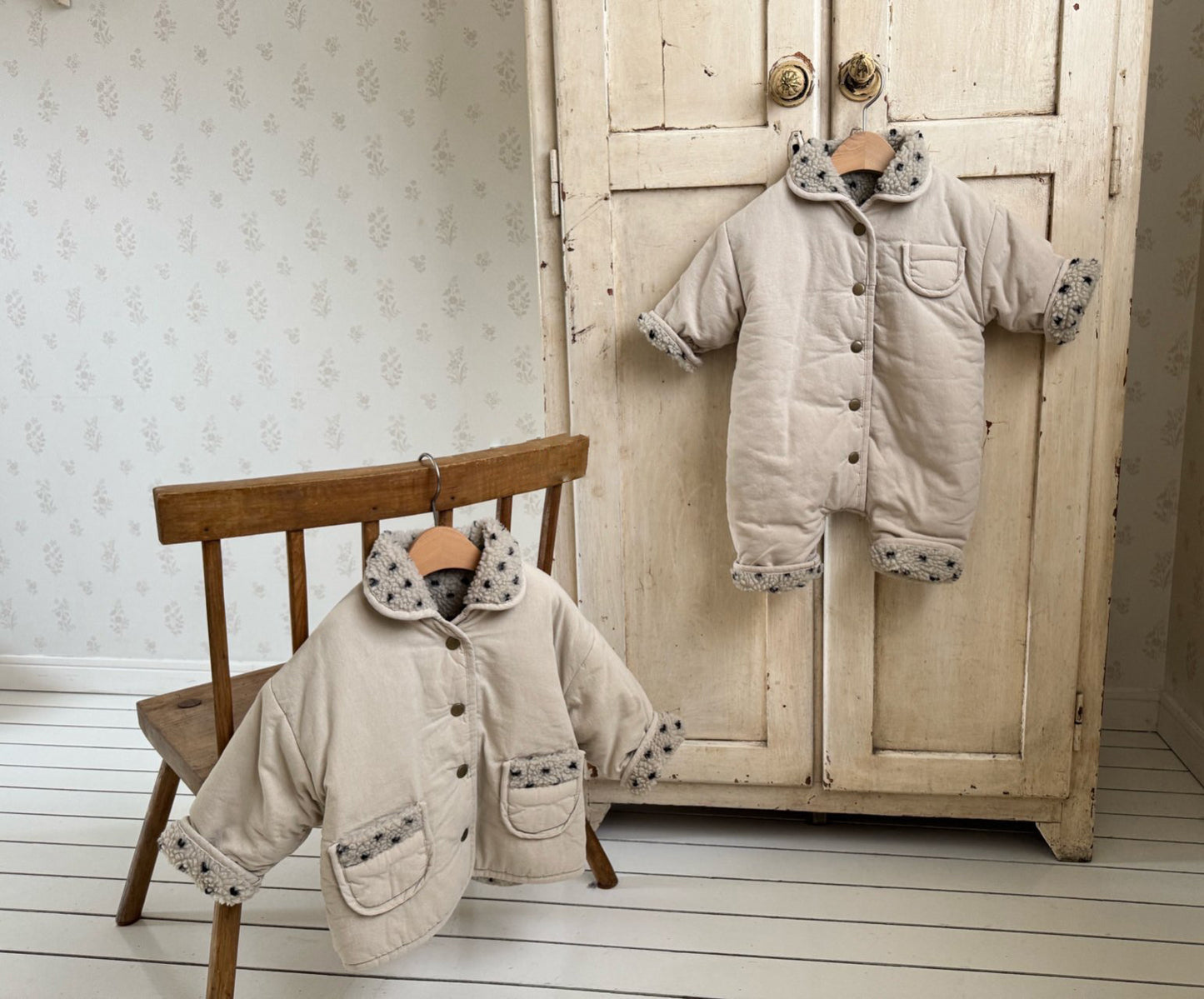 Kids W25 Sherpa Lined Reversible Padded Jacket with Collar (1-6y) - 2 Colors