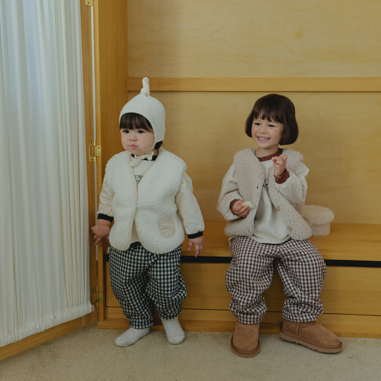 Baby Land W25 Sherpa Pocket Vest (4-18m) - 2 Colors