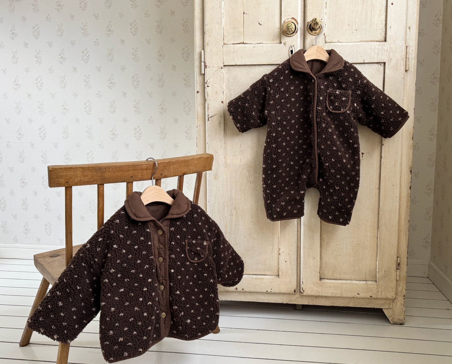 Baby W25 Sherpa Lined Reversible Padded Romper with Collar (3-18m) - 2 Colors