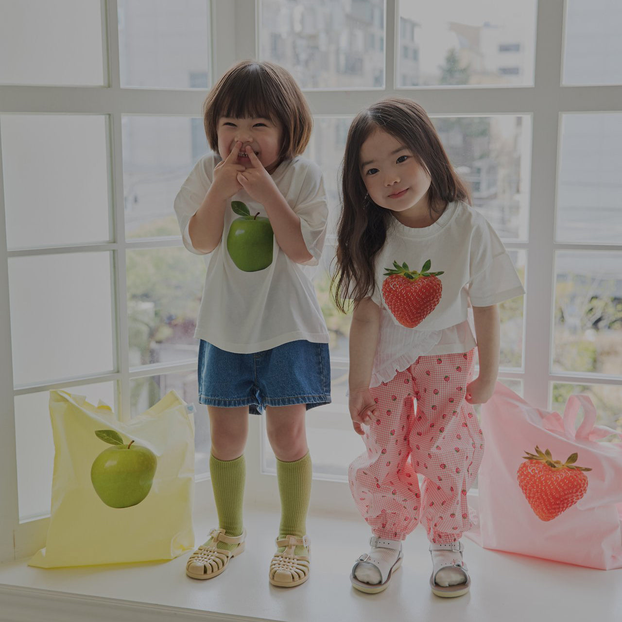 Toddler Land SS26 Strawberry Gingham Jogger Pants (1-6y) -  Red - AT NOON STORE