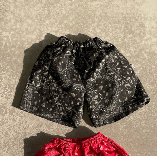 Kids SS25 Paisley Print Knee Length Pants (2-7y) - Charcoal - AT NOON STORE