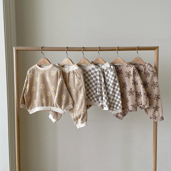 Kids Brown Floral Print Rib-Knit Sweatshirt and Jogger Pants Set (1-6y)- Brown
