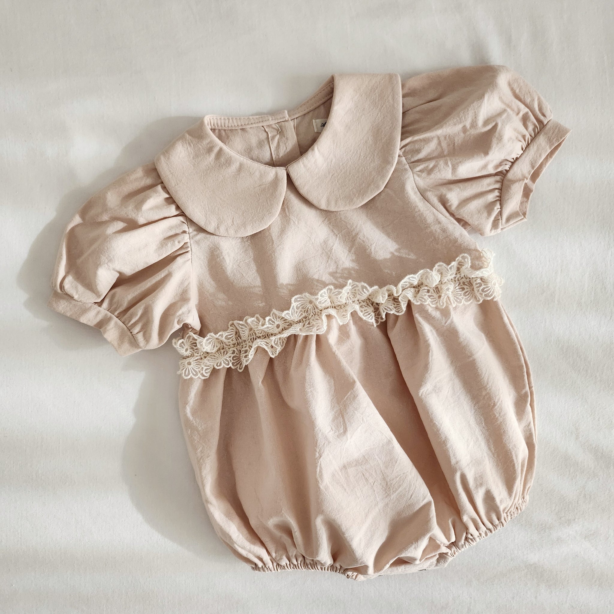 Baby Ann Short Puff Sleeve Peter Pan Collar Lace Detail Romper  (3-17m)