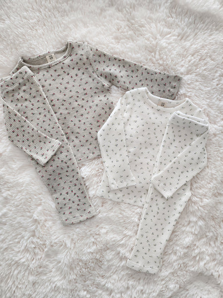 Baby Flower Print Waffle Top and Pants Set (6-24m) - 2 Colors