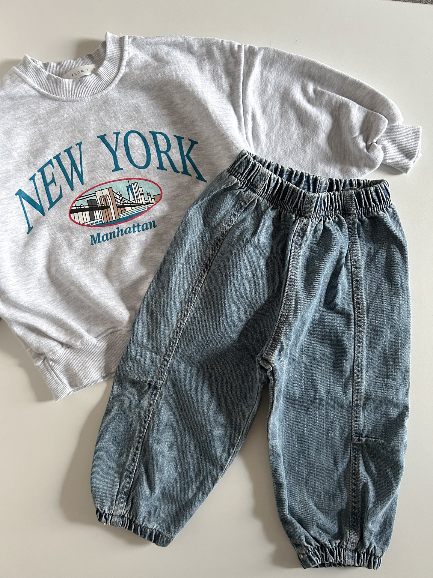 Toddler 'New York Manhattan' Long Sleeve Sweatshirt (2-7y) - 2 Colors