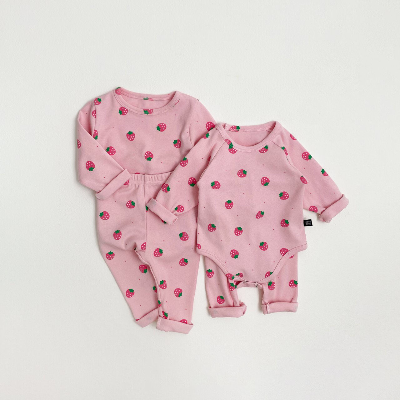 Baby S25  Bear / Strawberry Printed Bodysuit and Pants Set (0-12m) - 2 Colors