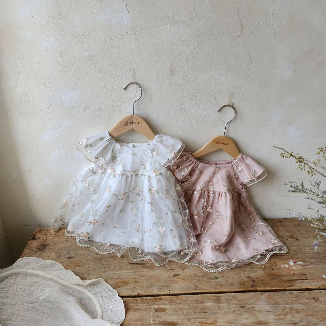 Baby dress and bonnet set best sale