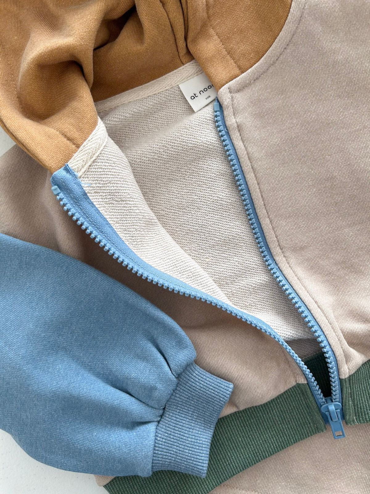 [At Noon Original Design] Kids ColorBlock Zip-Up Hoodie (6m-7y) - Beige