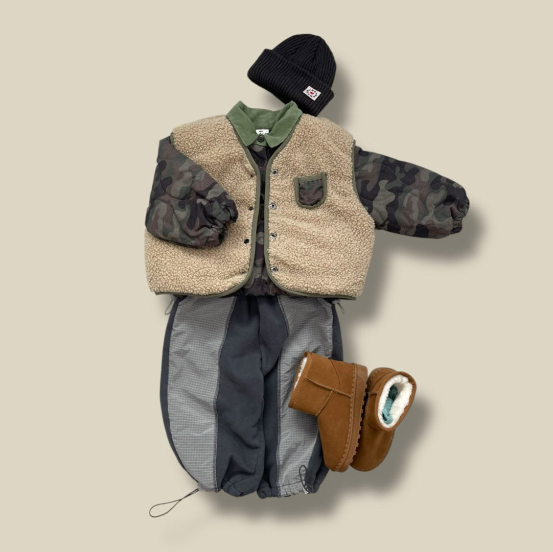 Toddler W25 Quilted Camo / Sherpa Reversible Vest (3-7y) - 2 Colors