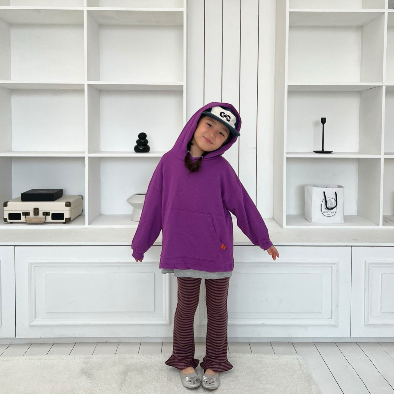 Kids SP26 Kangaroo Pocket Loose Fit Long Sleeve Hoodie (2-7y) - 2 Colors