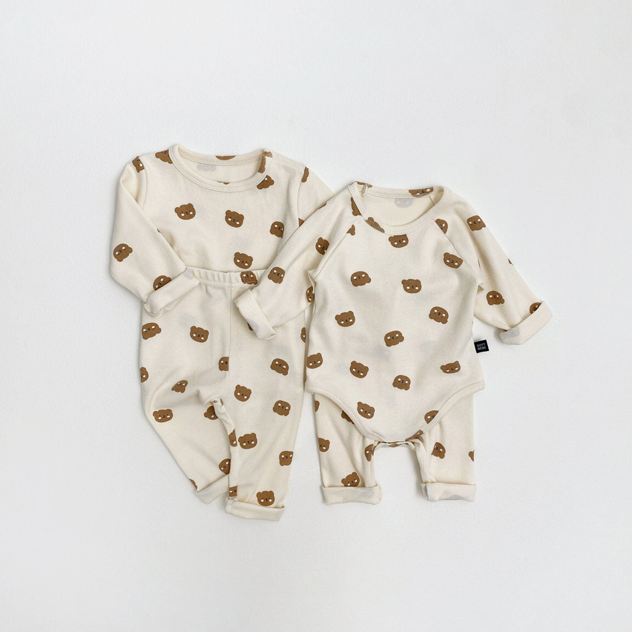 Baby S25  Bear / Strawberry Printed Bodysuit and Pants Set (0-12m) - 2 Colors