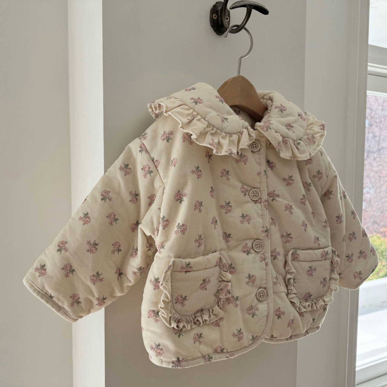 Kids W25 Floral Ruffle Collar Padded Jacket (1-6y) - Ivory