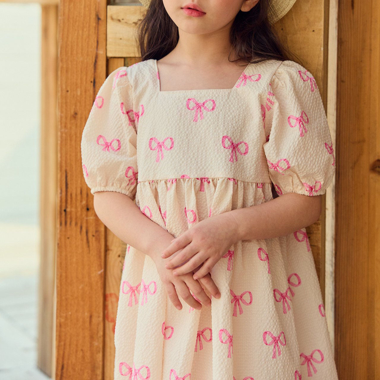 Kids Seersucker Square Neck Puff Sleeve Dress (1-6y) - Pink Bow Print - AT NOON STORE