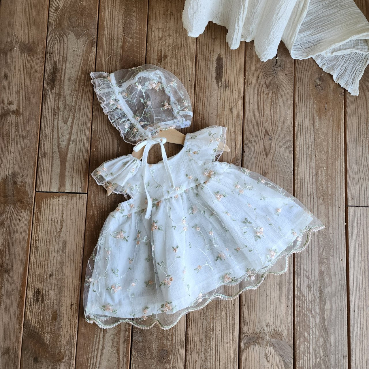 Baby Girl Iceland Blue Floral Bow Ruffle Dress and Bloomers top Set