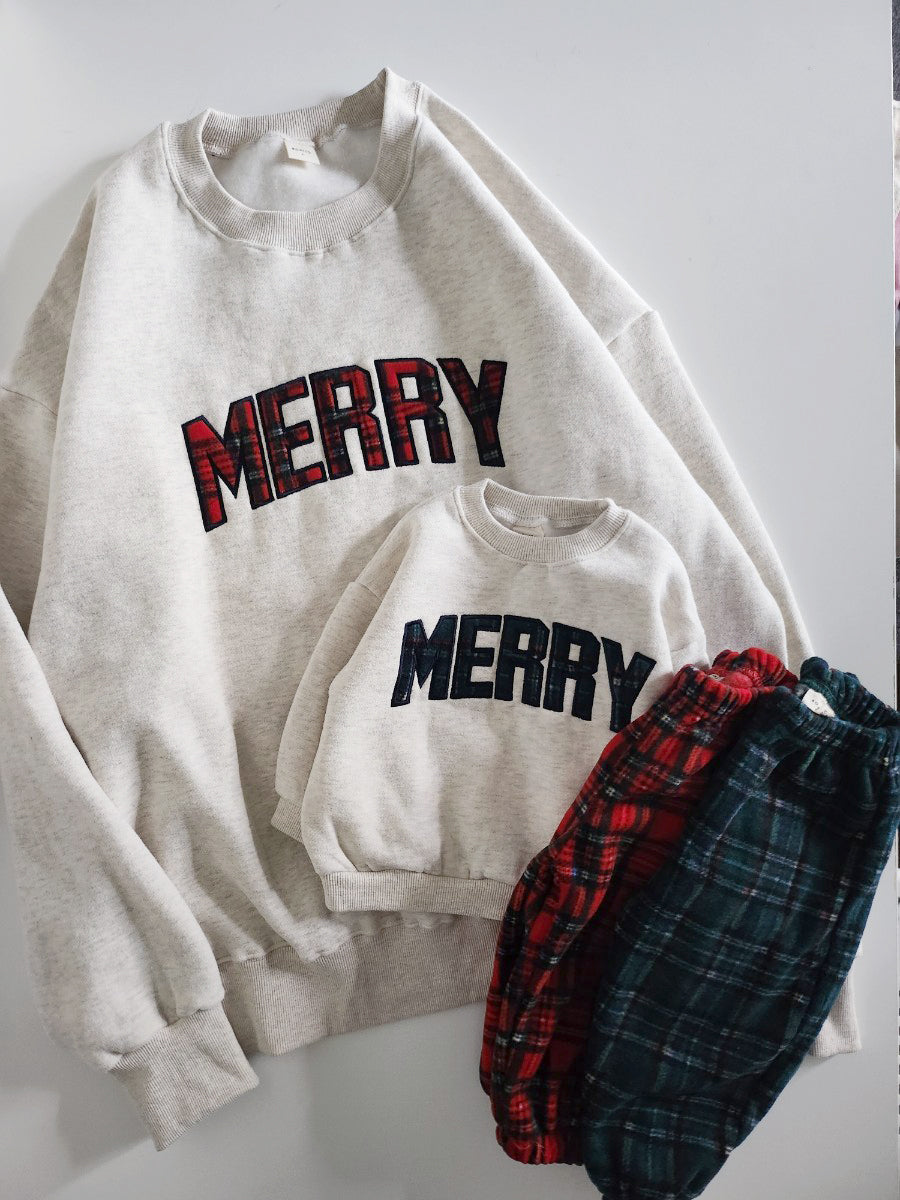 [PRE-ORDER] Adult Merry Tartan Patch Embroidery Sweatshirt - 2 Colors