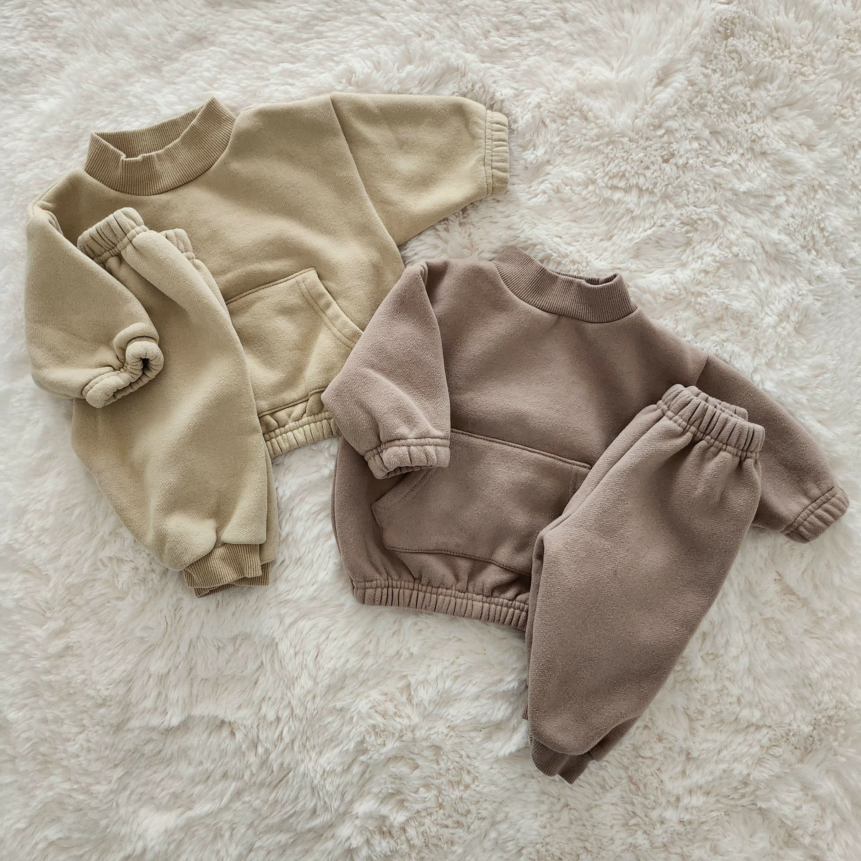 Baby Bella Kangaroo Pocket Sweatshirt and Pants Set 3 18m 2 Colors AT NOON STORE