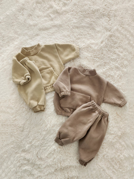 Baby Bella Kangaroo Pocket Sweatshirt and Pants Set (3-18m) - 2 Colors