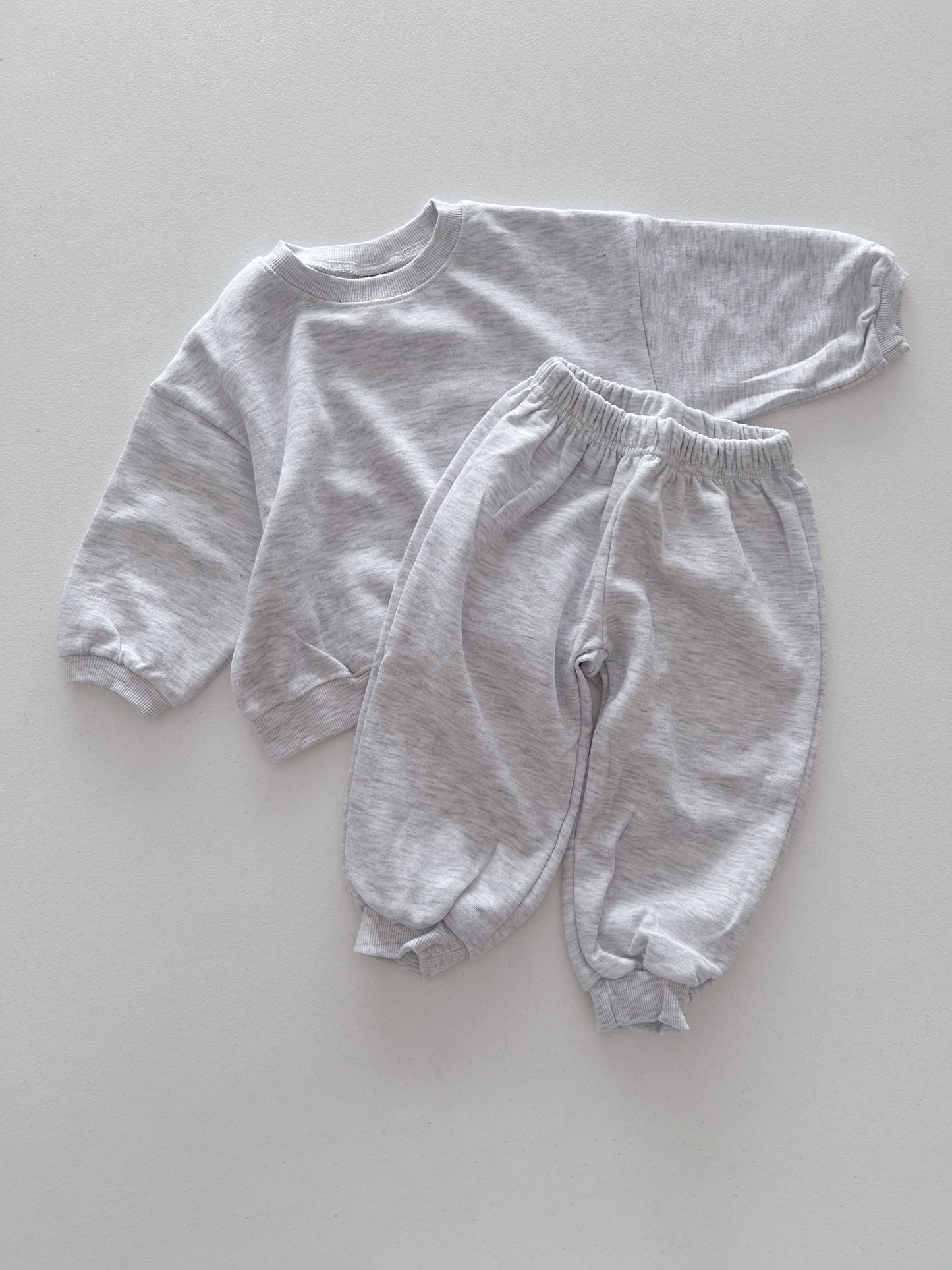 Kids Soy F26 Basic Long Sleeve Sweatshirt and Jogger Pants Set (1-7y) - 5 Colors