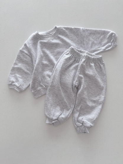 Kids Soy F26 Basic Long Sleeve Sweatshirt and Jogger Pants Set (1-7y) - 5 Colors
