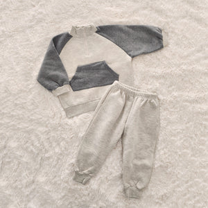 Kids 1/4-Zip Kangaroo Pocket Pullover and Jogger Pants Set (1-6y)  - Grey