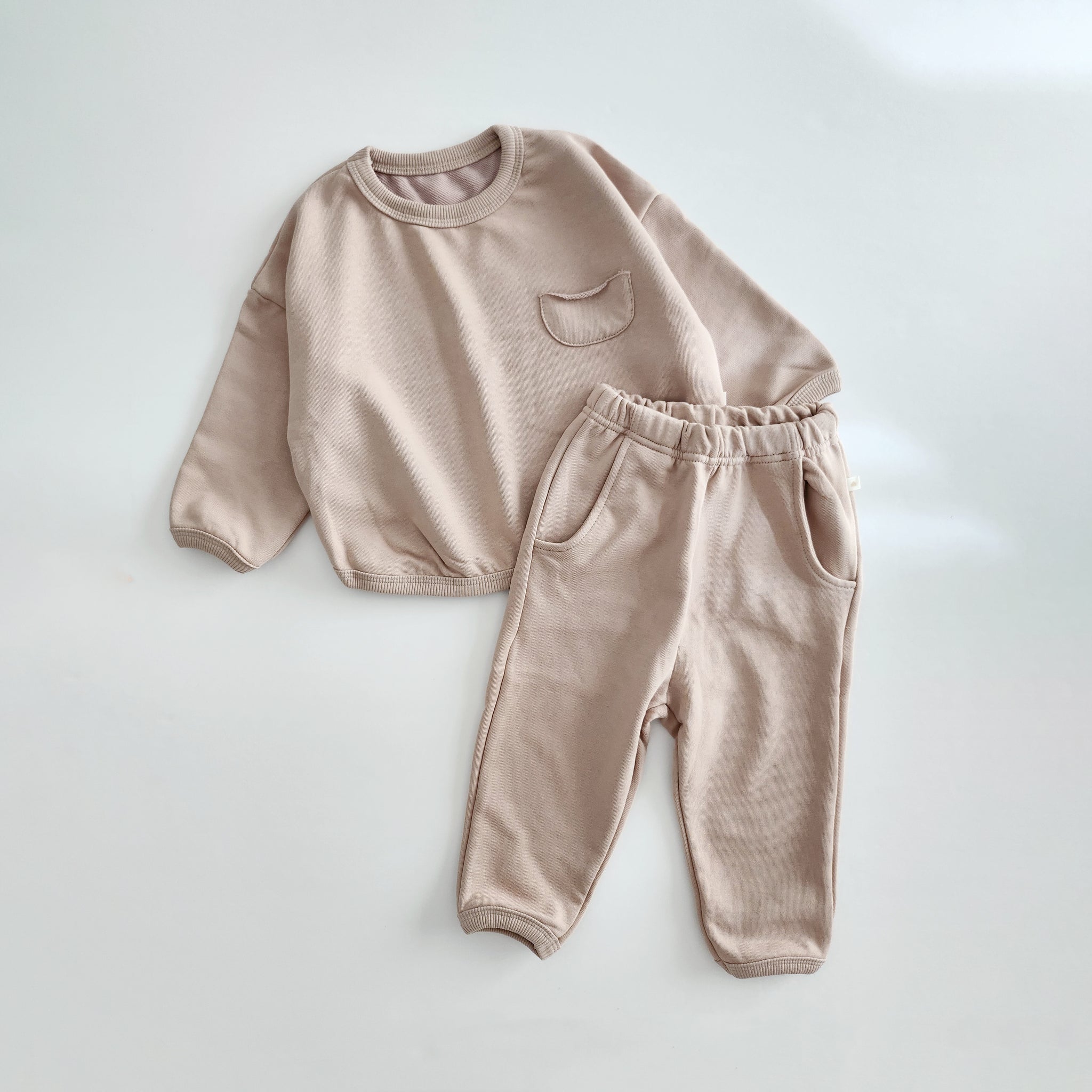 Kids Patch Pocket Sweatshirt and Sweat Pants Set(1-6y)- Mocha | AT