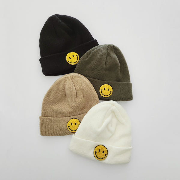 Kids Smiley Face Embroidery Patch Beanie (3-7y) - 4Colors