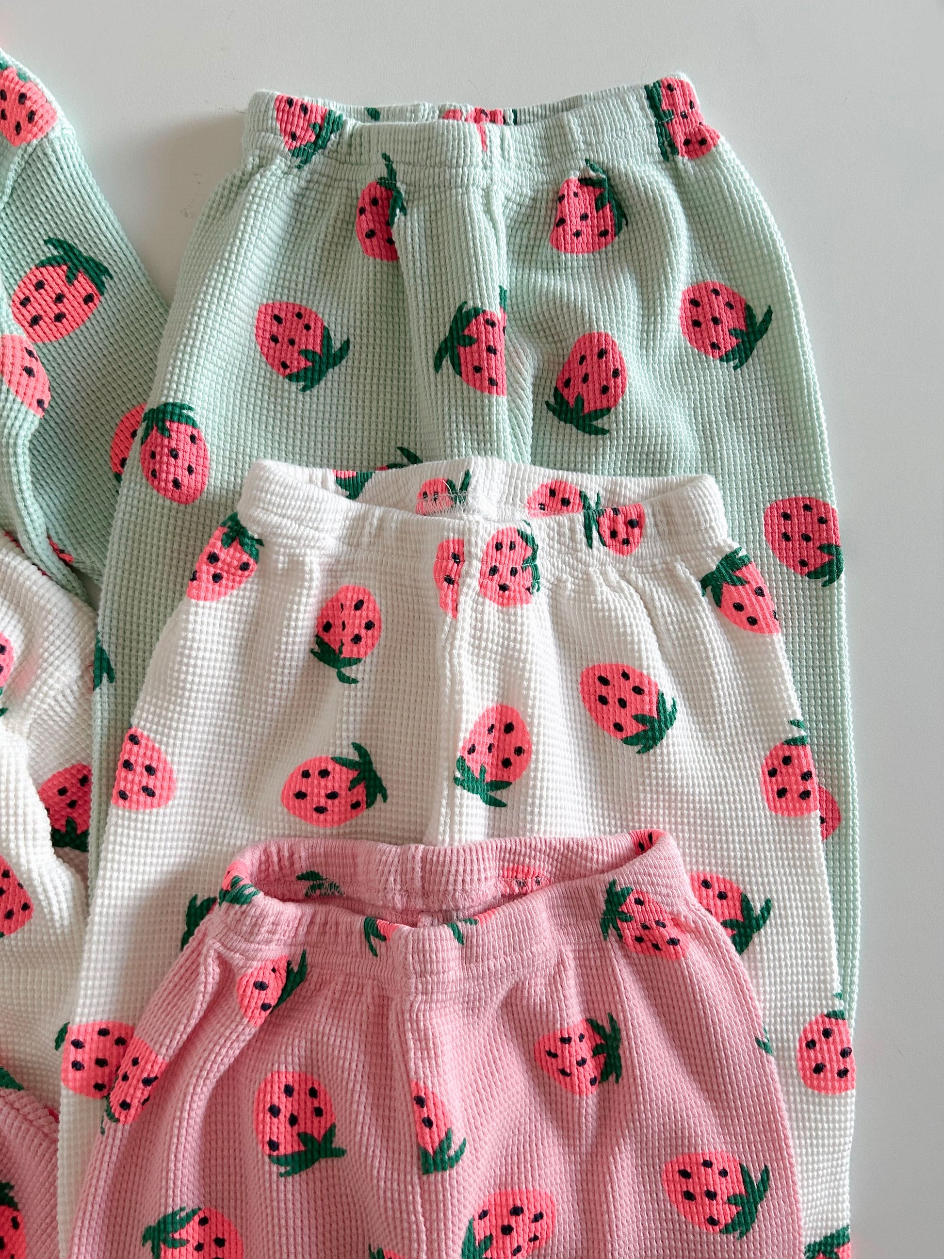 Toddler Strawberry Print Waffle Top and Jogger Pants Set (1-6y) - 3 Colors - AT NOON STORE