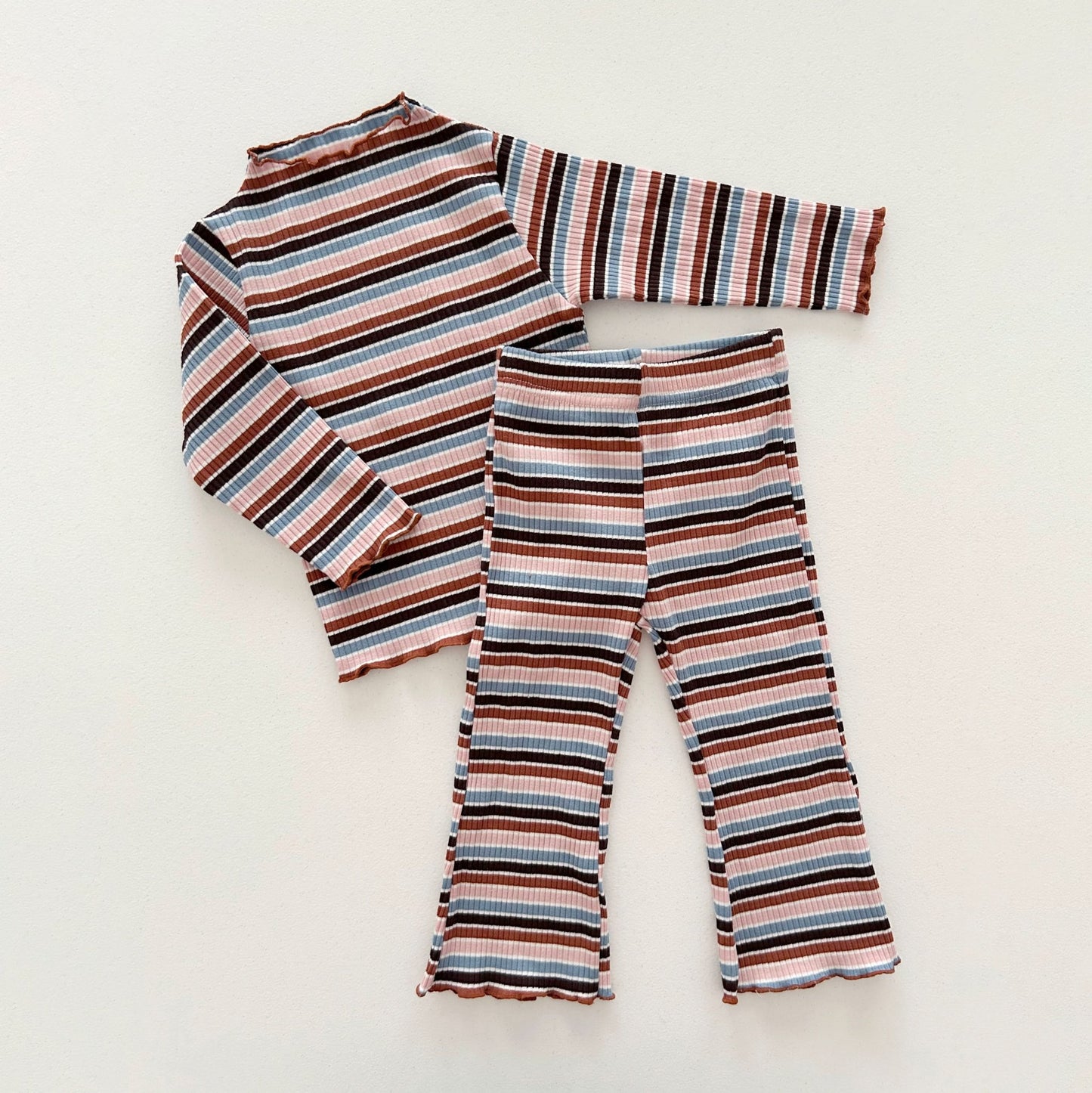 [At Noon Exclusive] Kids Cozy Ribbed Muti Stripe Lettuce - edge Flare Pants (6m - 6y) - Stripe kids outfit