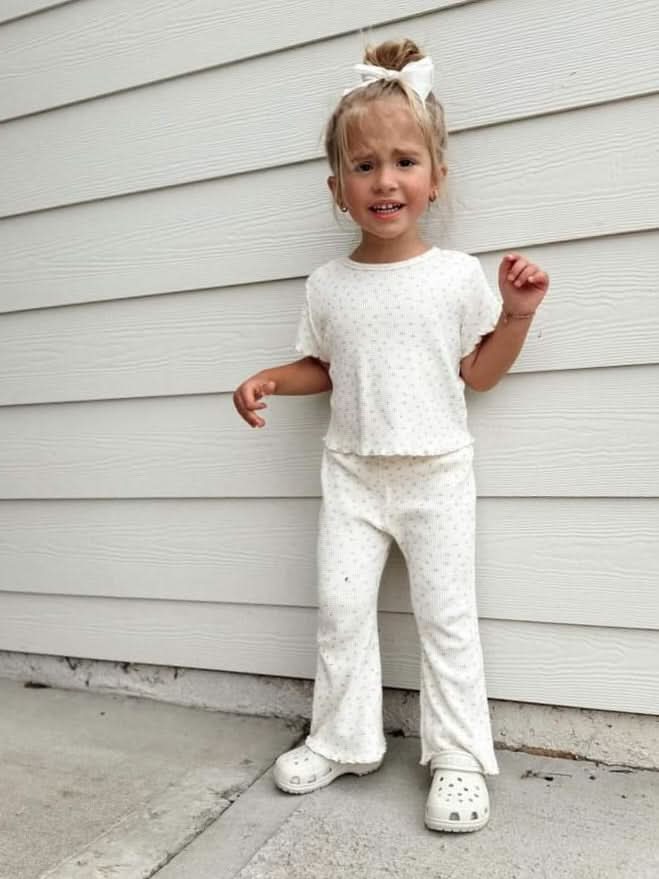 [At Noon Exclusive] Kids Cozy Waffle Lettuce - edge Flare Pants (1 - 7y) - Floral kids outfit