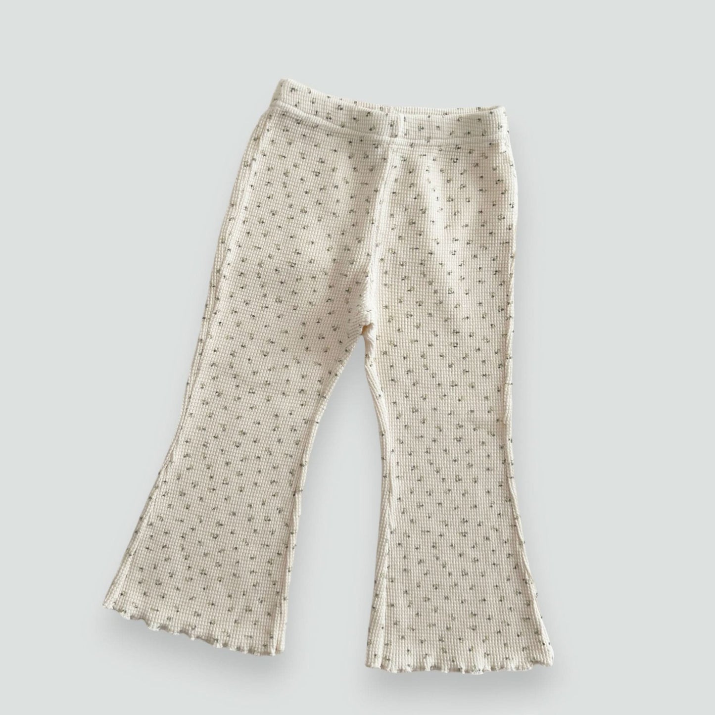 [At Noon Exclusive] Kids Cozy Waffle Lettuce - edge Flare Pants (1 - 7y) - Floral kids outfit