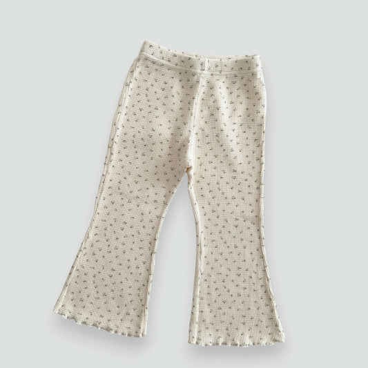[At Noon Exclusive] Kids Cozy Waffle Lettuce - edge Flare Pants (1 - 7y) - Floral kids outfit