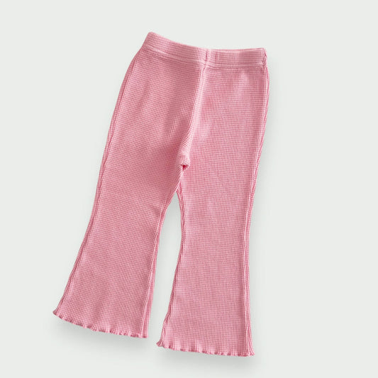 [At Noon Exclusive] Kids Cozy Waffle Lettuce - edge Flare Pants (1 - 7y) - Pink kids outfit
