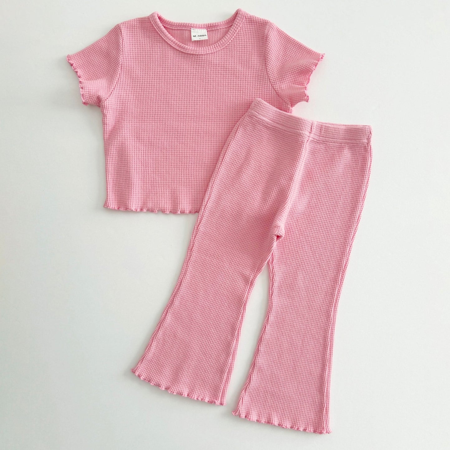 [At Noon Exclusive] Kids Cozy Waffle Lettuce - edge Flare Pants (1 - 7y) - Pink kids outfit