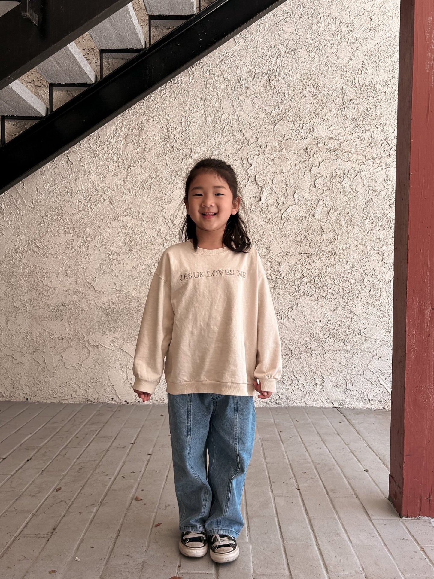 [At Noon Original Design] Kids JESUS LOVES ME Sweatshirt (6m - 9y) - Beige kids outfit