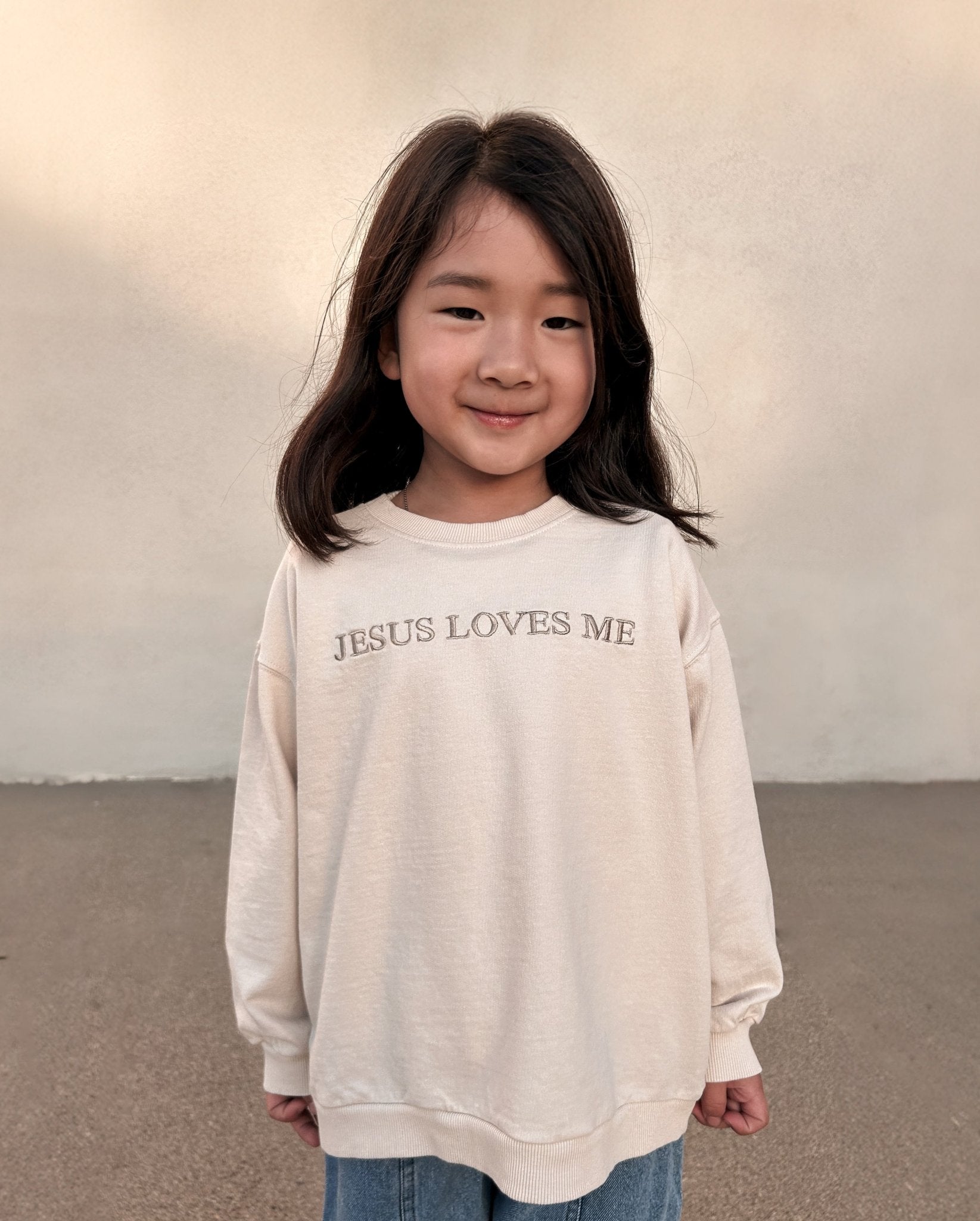 [At Noon Original Design] Kids JESUS LOVES ME Sweatshirt (6m - 9y) - Beige kids outfit