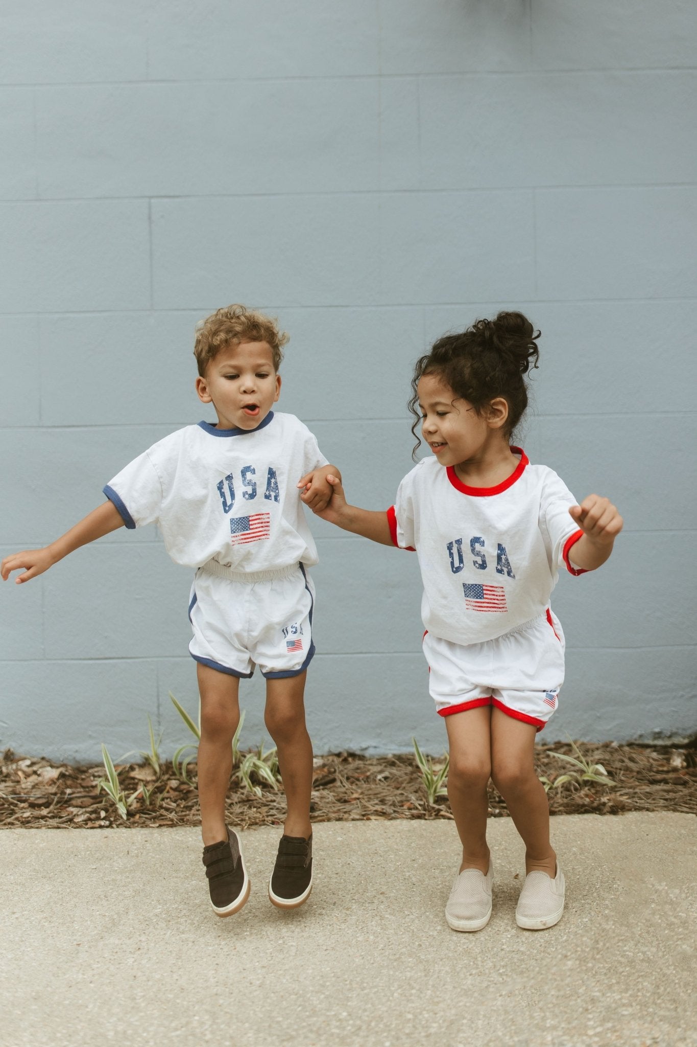 [At Noon Original Design] Kids Vintage Print USA Ringer T-Shirt and Shorts Set (8m - 7y) - 3 Colors kids outfit