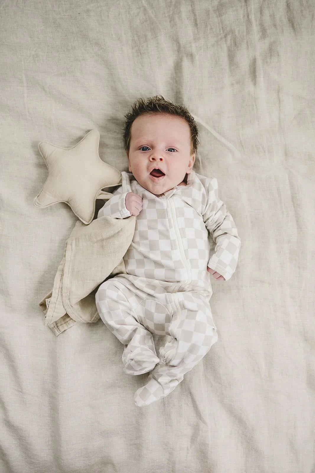 Baby Checkered Zipper Pajama (Newborn - 24m) - 2 Colors kids outfit