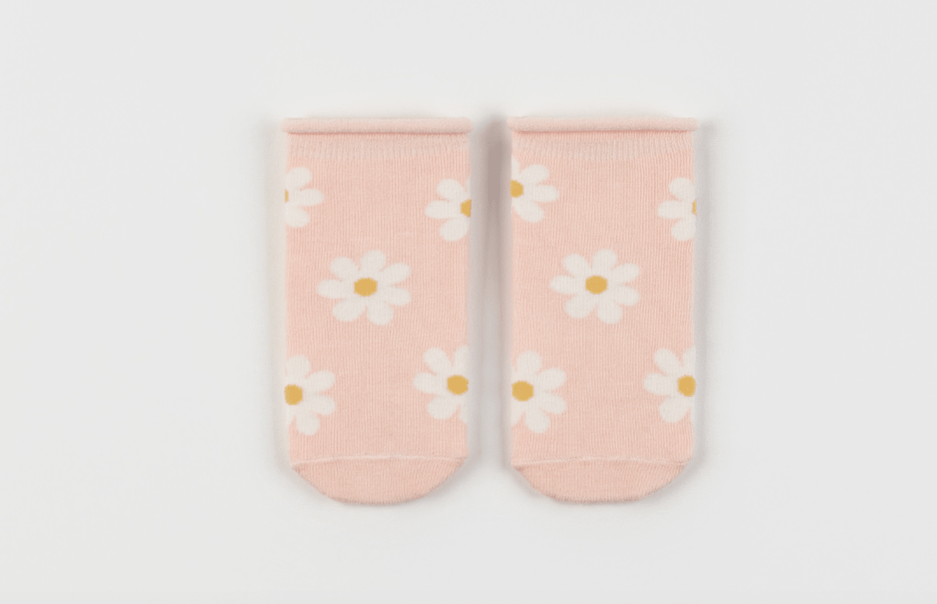 Baby Daisy Socks (0 - 4T) - Pink kids outfit