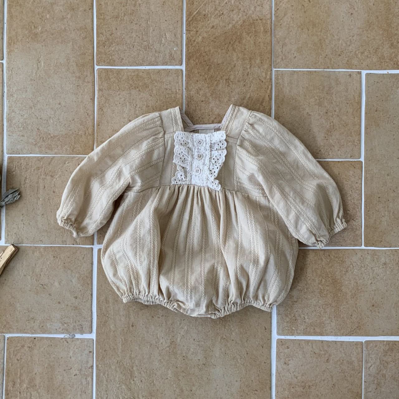 Baby Front Ruffle Lace Trim Romper (3 - 18m) - 2 Colors kids outfit